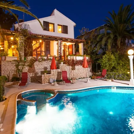 Stone Holiday With Pool Seget Vranjica