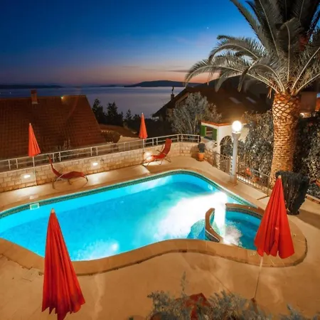 Stone Holiday With Pool